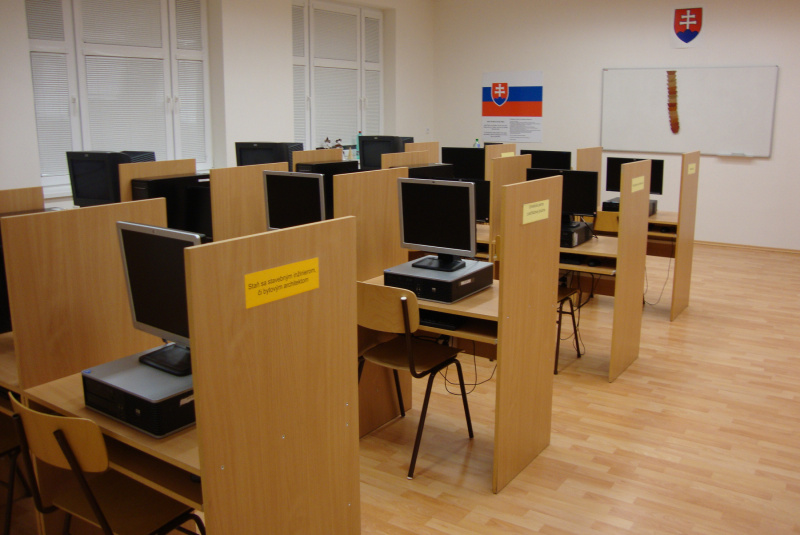 Poproc_zakladna skola_ucebna informatiky Poproč Poproč